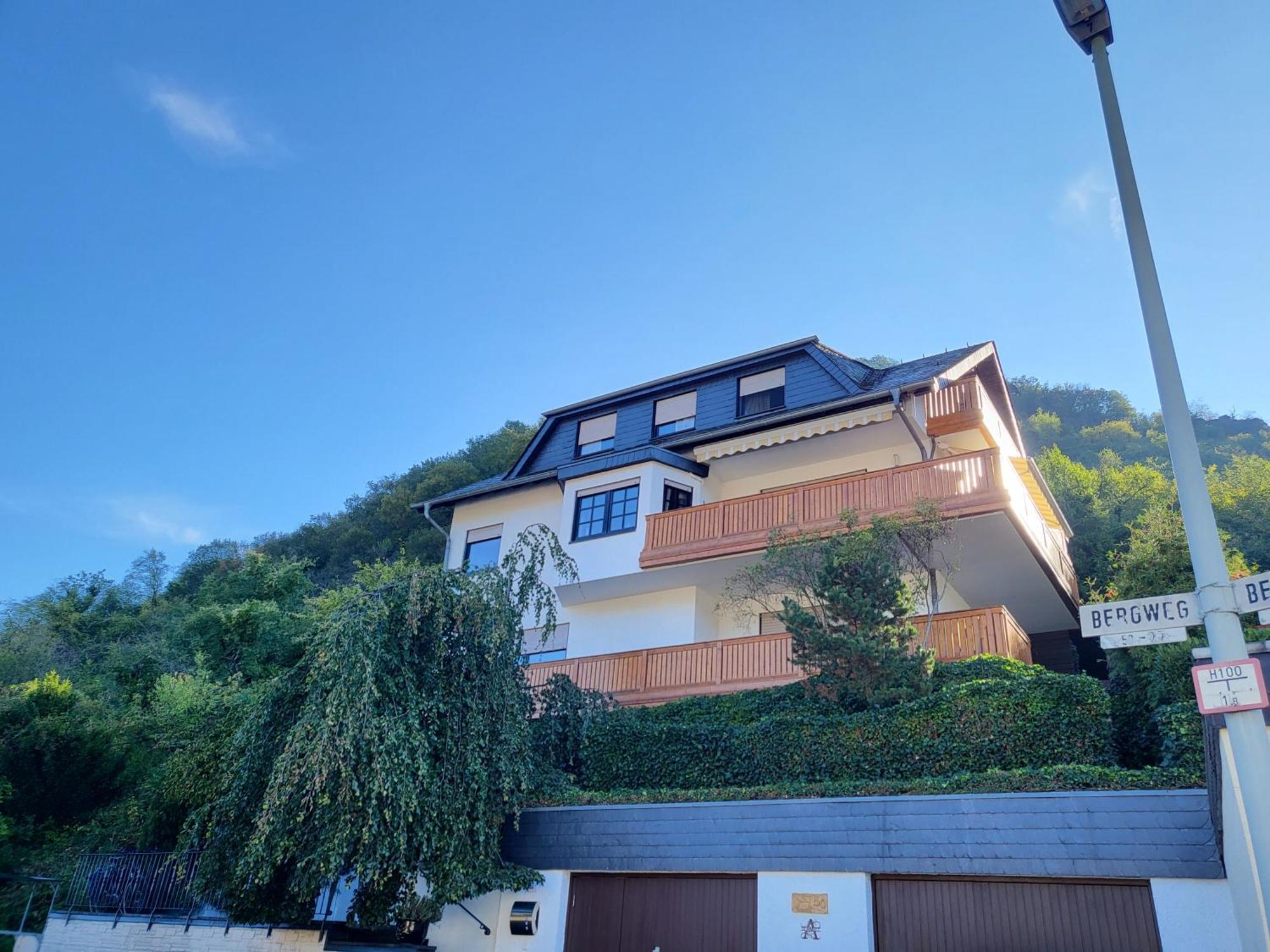 Ferienwohnung Zum Rheinblick Kestert Exteriör bild